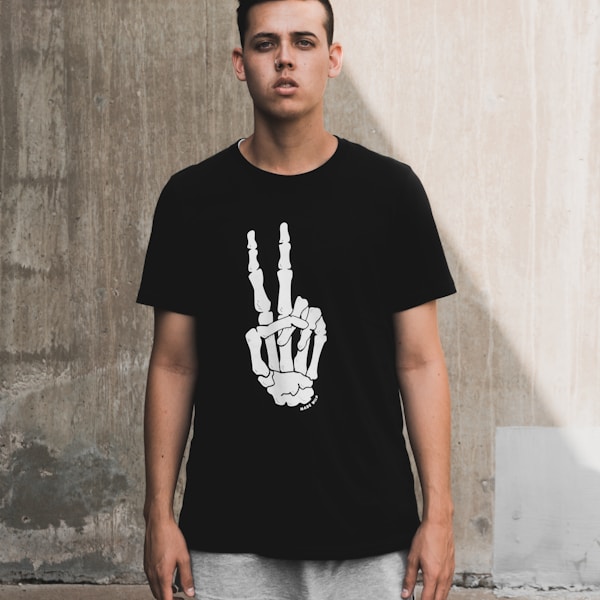 T-shirt on model